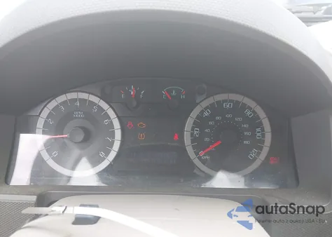 2010 Ford Escape Xlt z USA, uszkodzony, nr VIN 1FMCU0D7XAKD34093